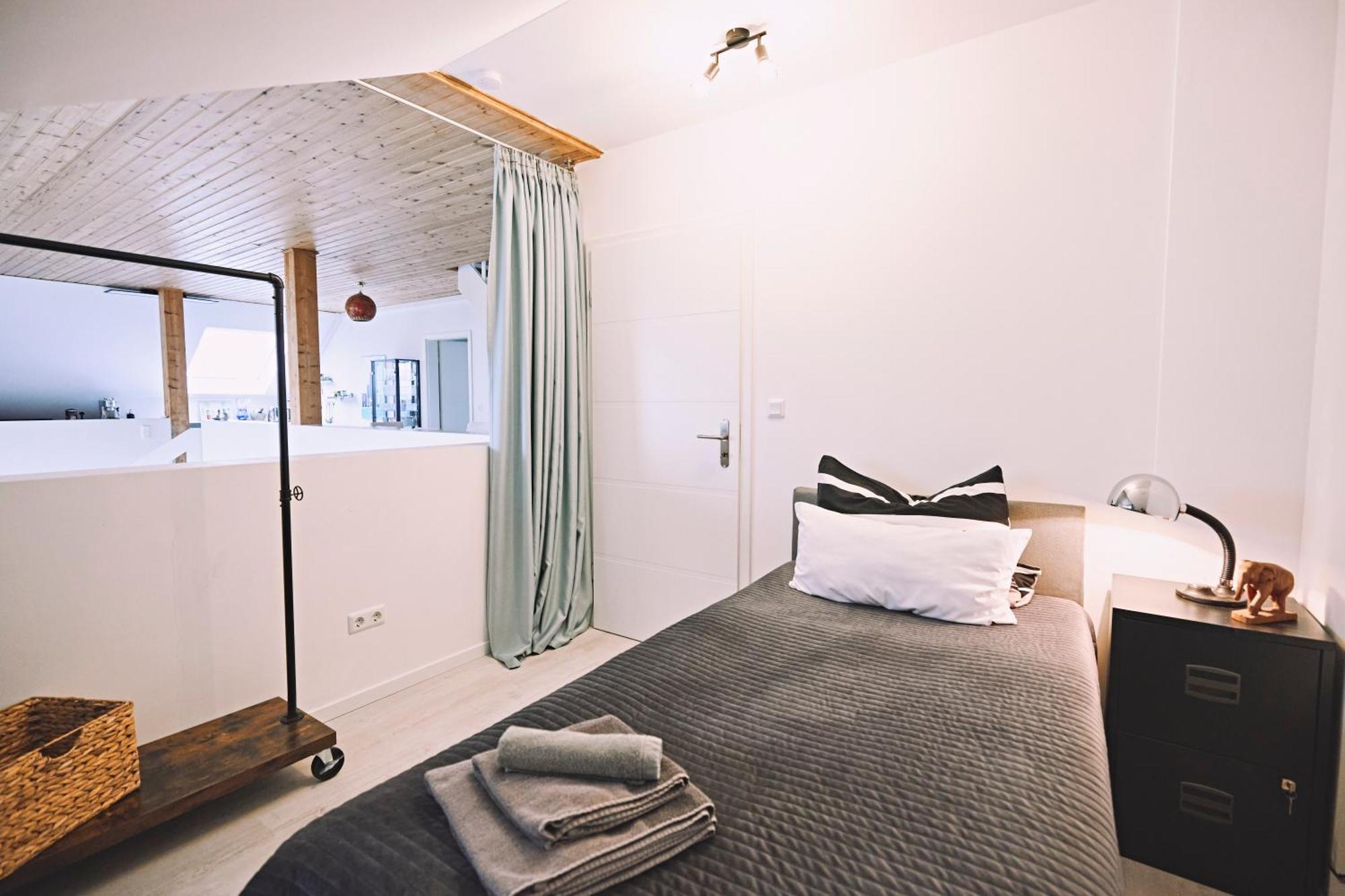 Bildstein'S "Kathmandu" Apartment Langenfeld  Exterior photo